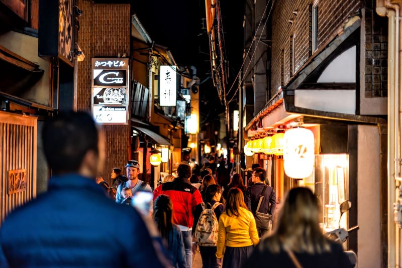 Evening Food Tour Of Kyoto’s Pontocho & Gion Shirakawa - Narrow Pontocho Alley District Street At Night By Izakaya Restaurants Signs In Dark Evening