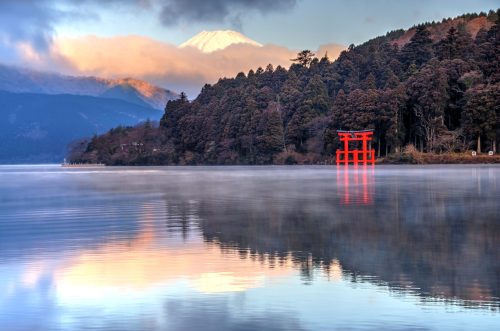 Lake Ashi Views With Clouds Reflection